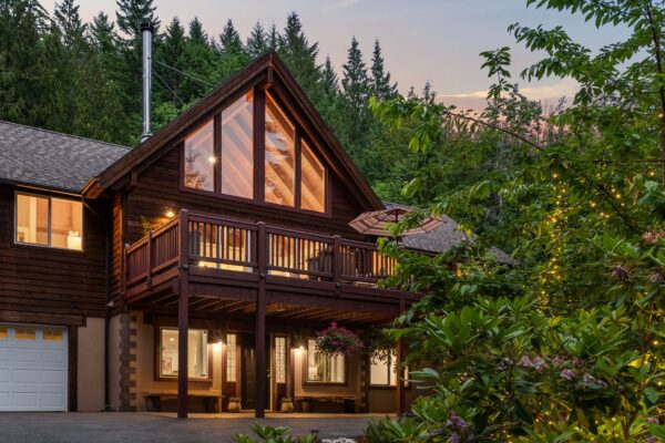 12-web-or-mls-4918+N+Lake+Cushman+Rd,+Hoodsport,+WA_Luminate+Media_012