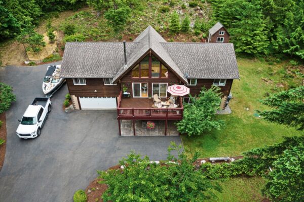 8-web-or-mls-4918+N+Lake+Cushman+Rd,+Hoodsport,+WA_Luminate+Media_008